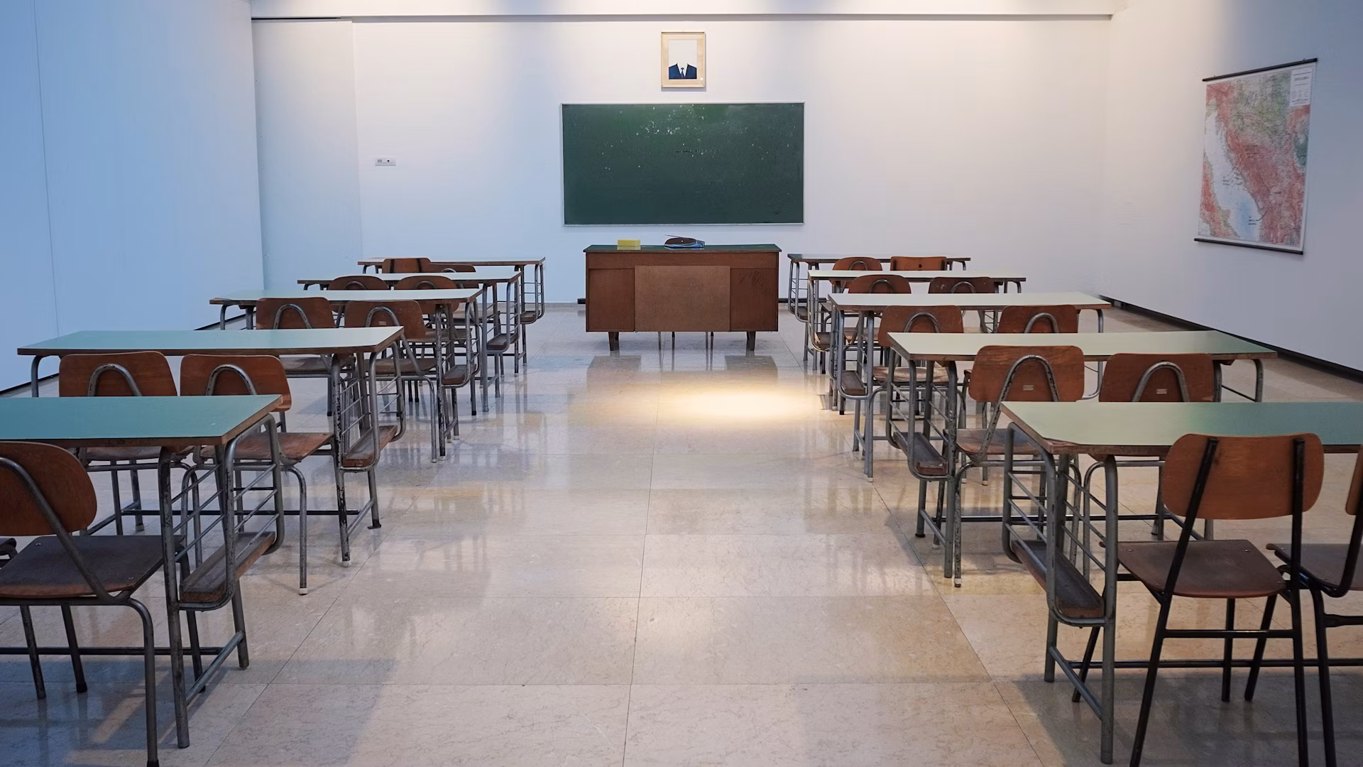 Bright and comfortable EPSE classroom